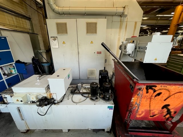 AXA VHC-2 XTS/50 5 Axis Traveling Column Machine Center | Asset-Trade