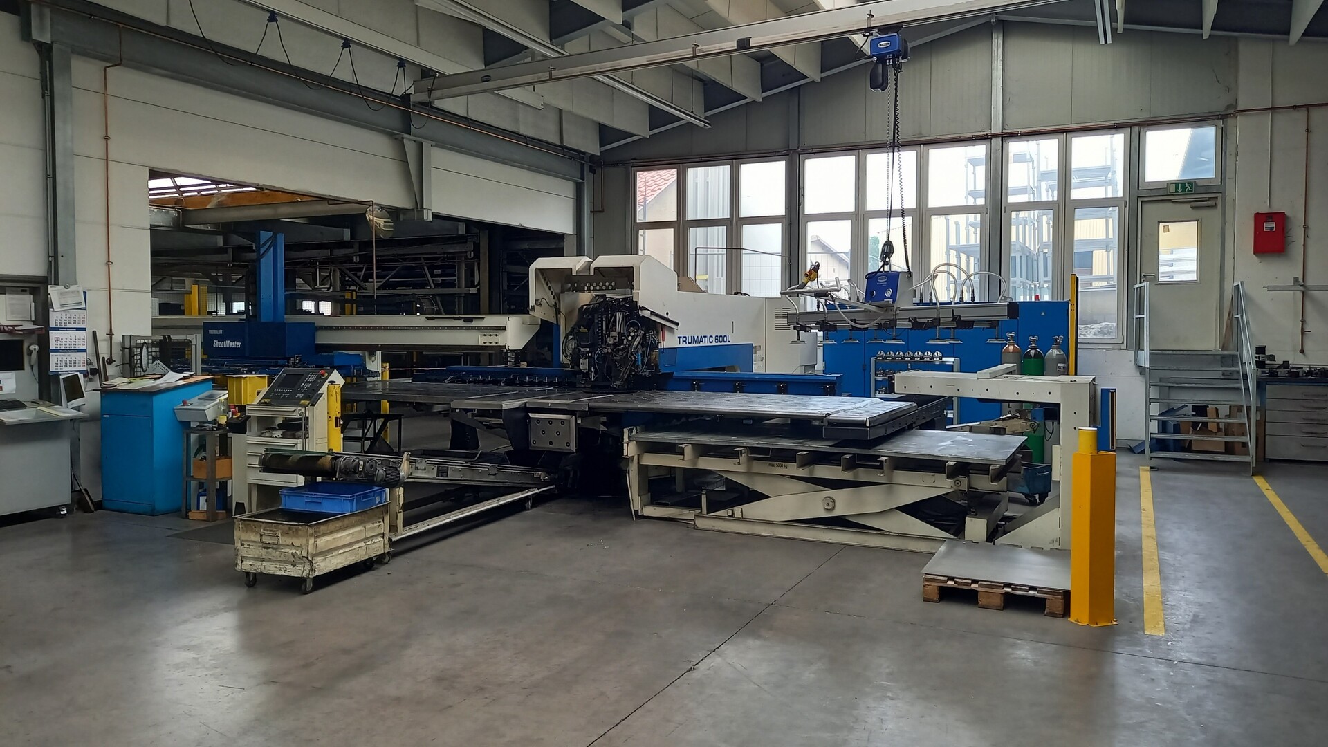 Trumatic 240 Használt TRUMPF Vásároljon Trumatic 600l 2,4kW -ot Sheetmasterrel