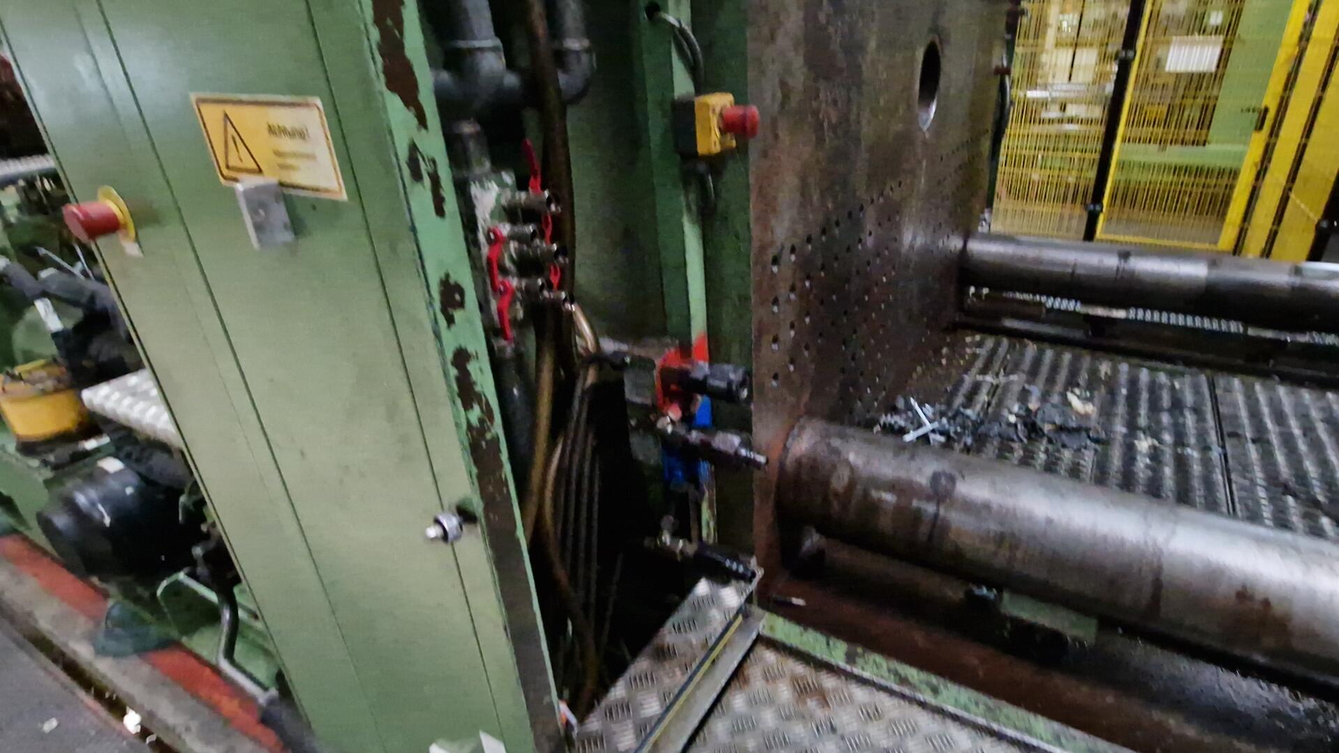 Buy best used WINDSOR W1000 Injection molding Machine 1000Ton