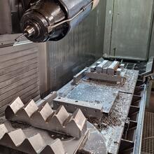 Second Hand 5 axis AXA Machine centers for Sale
