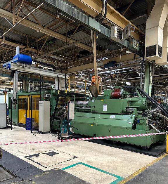 Preiswerte DEMAG D1250 Spritzgussmaschine zu verkaufen | Asset-Trade