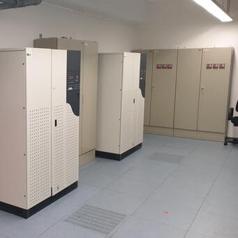 Second Hand - Schneider Electric Galaxy PW 200 unitary 200 kVA UPS for Sale | Asset-Trade