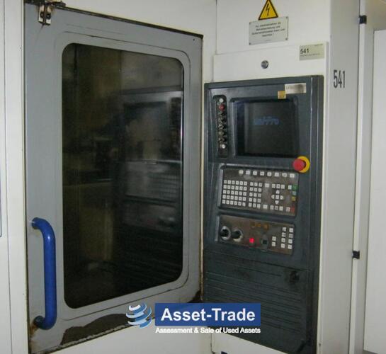 HELLER MCA-H 150 - Arbeitsraum, Spindel (8000 U/min) und Maschinentisch