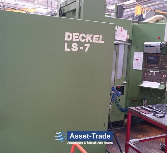 DMG DECKEL DC35 - CNC control unit (SINUMERIK 880) and control console