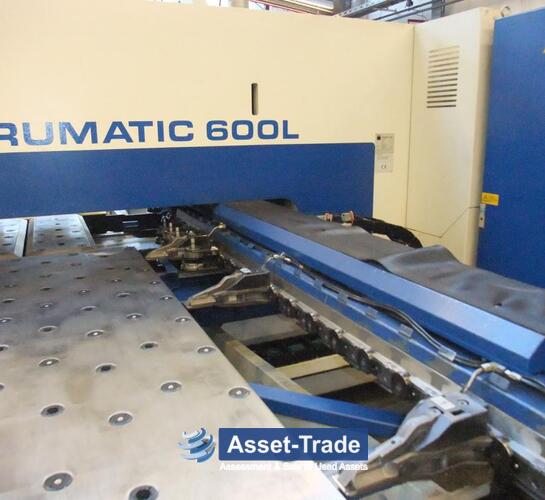TRUMPF TRUMATIC 600 L FMC-1300 - Laser cutting area, cutting head and sheet support