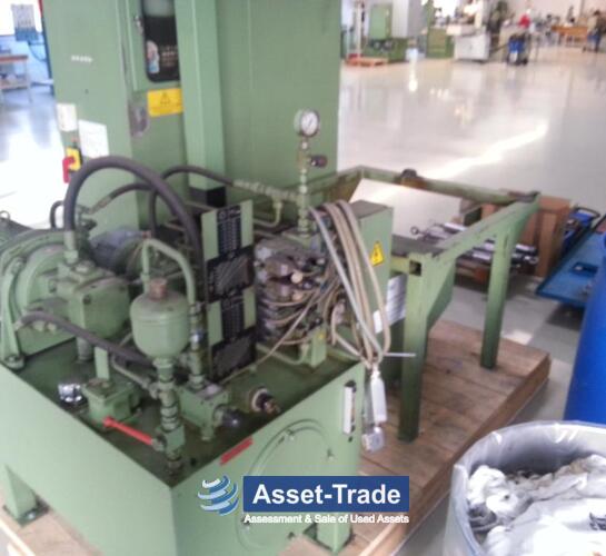 Tweedehands KLINGELNBERG SNC 30 kookplaatslijpmachine | Asset-Trade