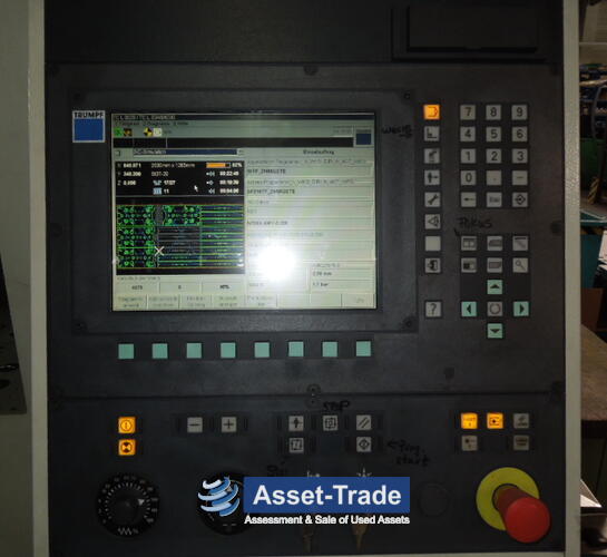 TRUMPF Trumatic L 3030 4KW - CNC control unit and operator console and control console
