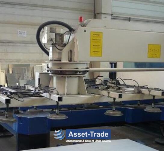 TRUMPF Trumatic TLF 3050 - CNC control unit (SIEMENS) and control console
