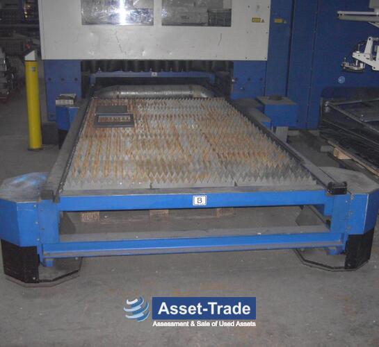 TRUMPF TruLaser 3030 with Liftmaster - Automatic pallet changer and sheet loading station