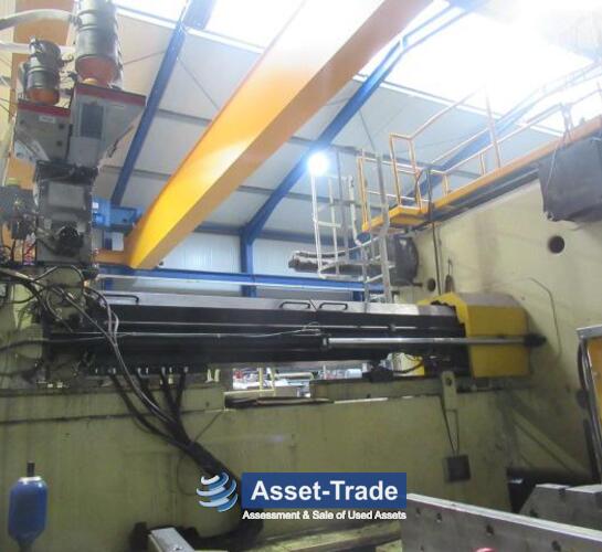 HUSKY bon marché type EL4000RS170/145 - grande machine de moulage par injection à vendre | Asset-Trade