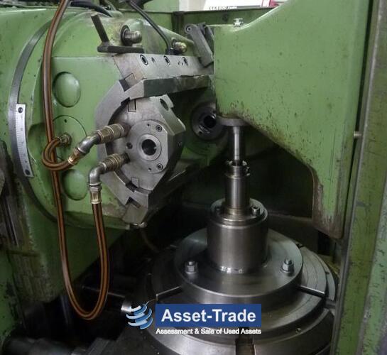 GLEASON PFAUTER P400 - Arbeitsraum, Spindel und Maschinentisch