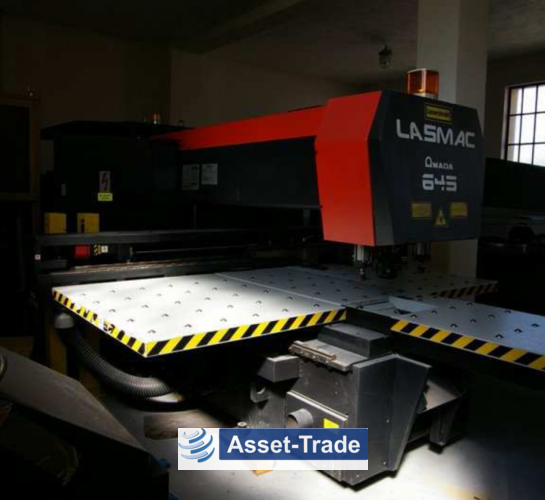 AMADA LCE 645 - Laser cutting area, cutting head and sheet support