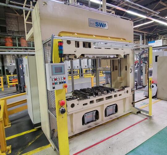 Second Hand SWA punching machine 400kN automotive plastic door panel for sale | Asset-Trade