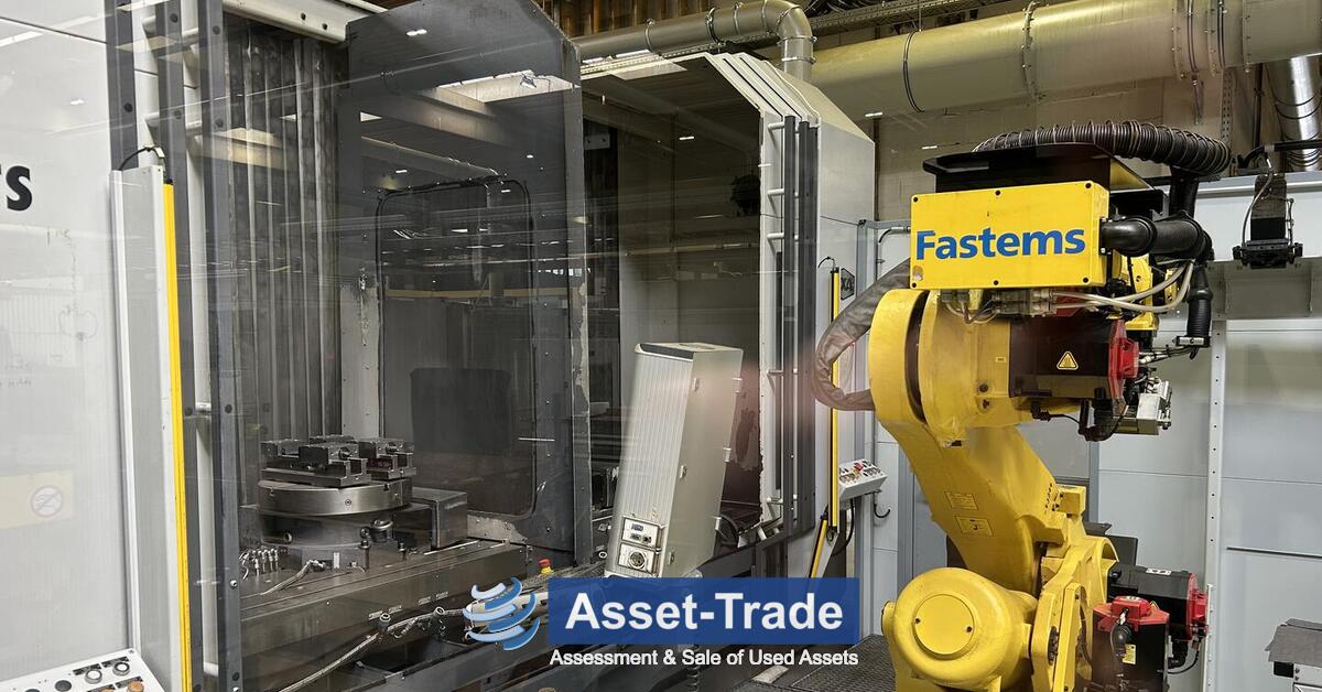 2011 Used AXA VHC 3 XTS 50 5-Axis Machine Center with robot loading